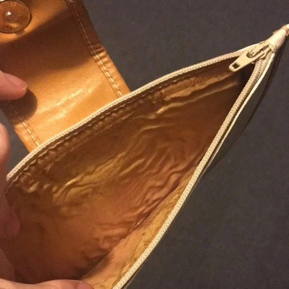 Gucci Pouch - Picture 5 of 9